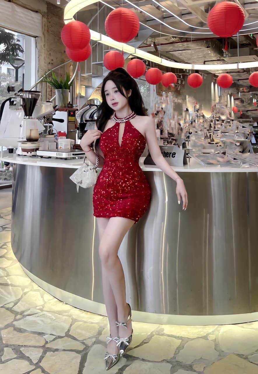 Đầm body cườm yếm cổ siêu sang chảnh cho bạn gái, chất Nhung kim sa 2 màu đen đỏ - Váy đầm thời trang nữ đi chơi dự tiệc