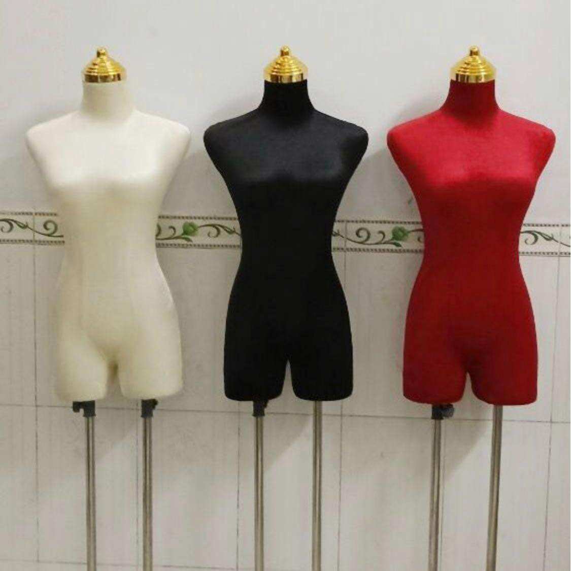 Manocanh nhung nữ đầu mạ vàng size S