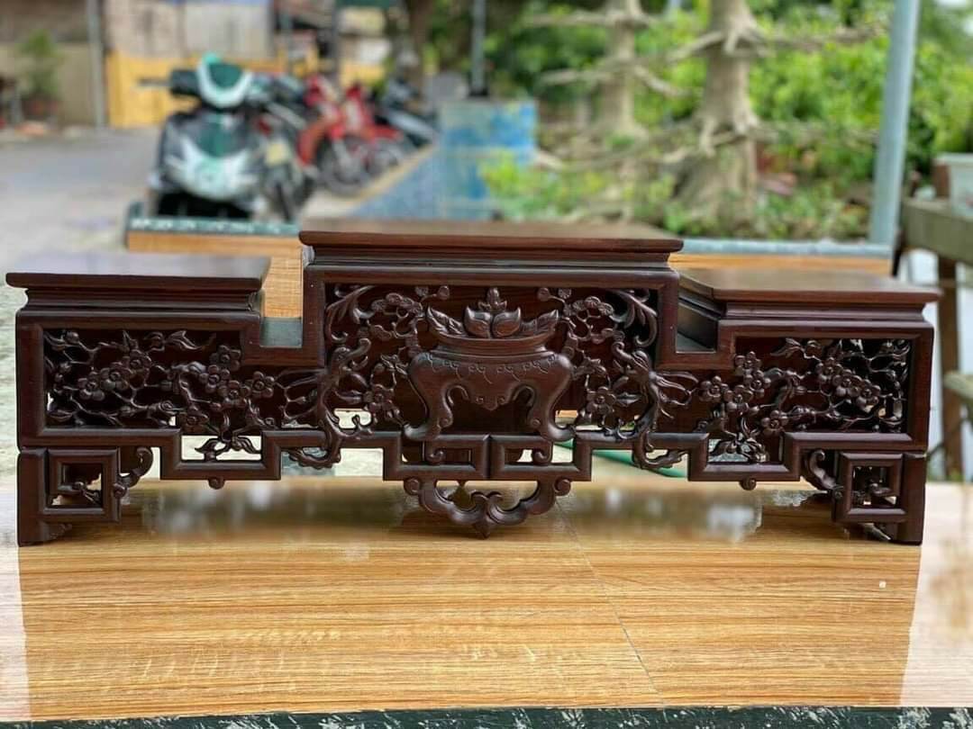Kệ tam sơn kê bát hương, tam đa, đồ sứ...