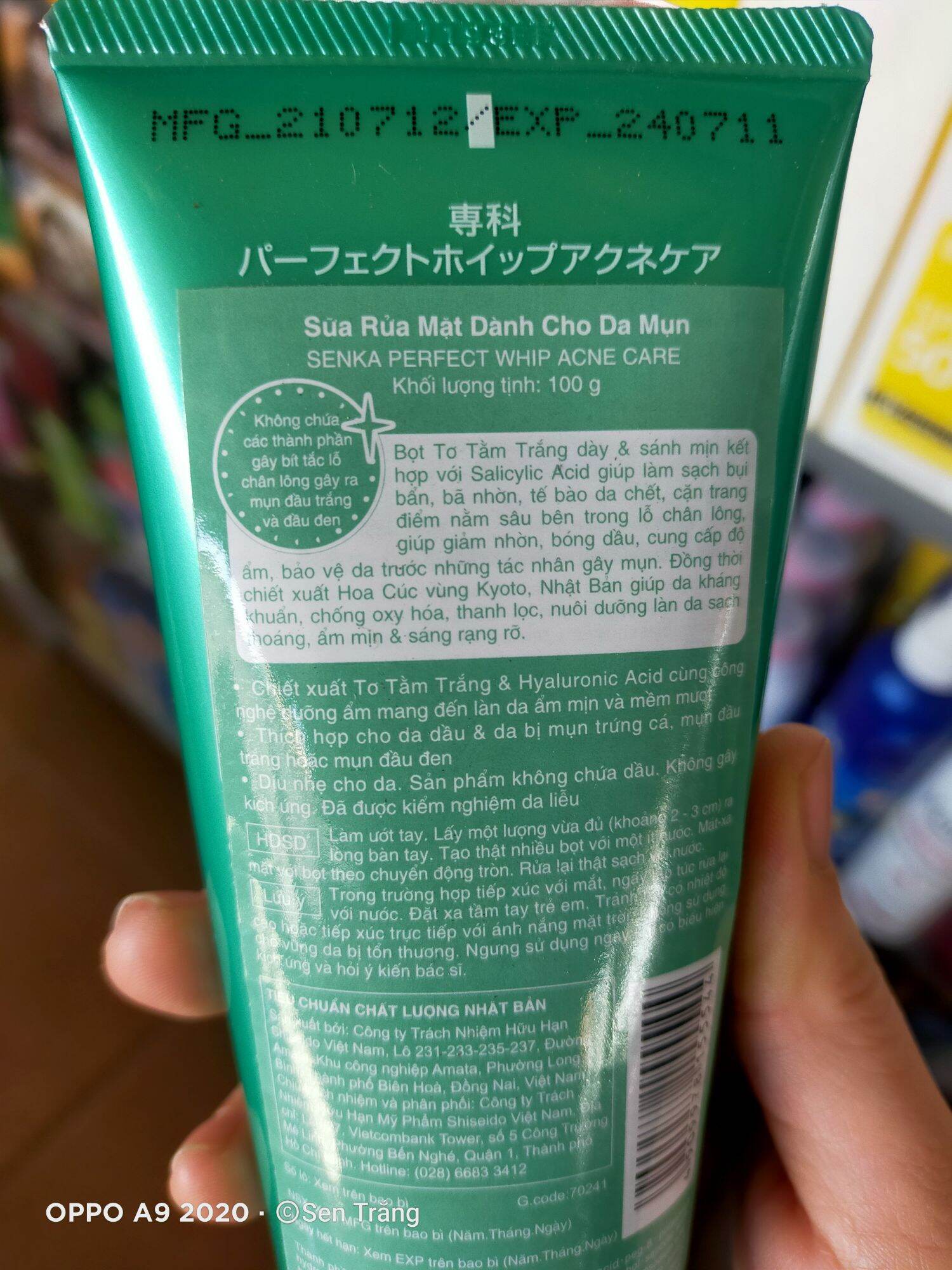 sửa rửa mặt ngừa mụn senka