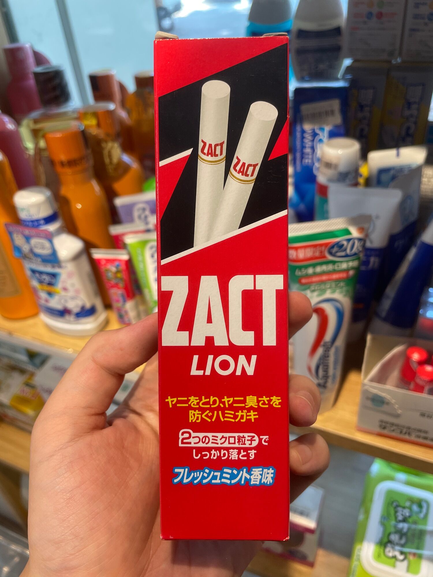 Kem đánh răng Zact Lion - cho người hút thuốc