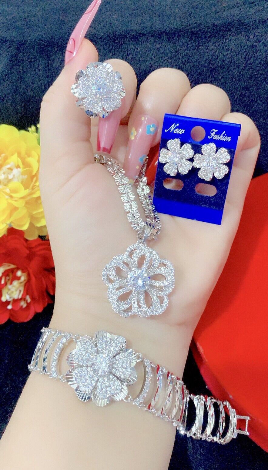 Set bộ trang sức kiểu hoa màu bạch kim 4 món y hình cực đẹp