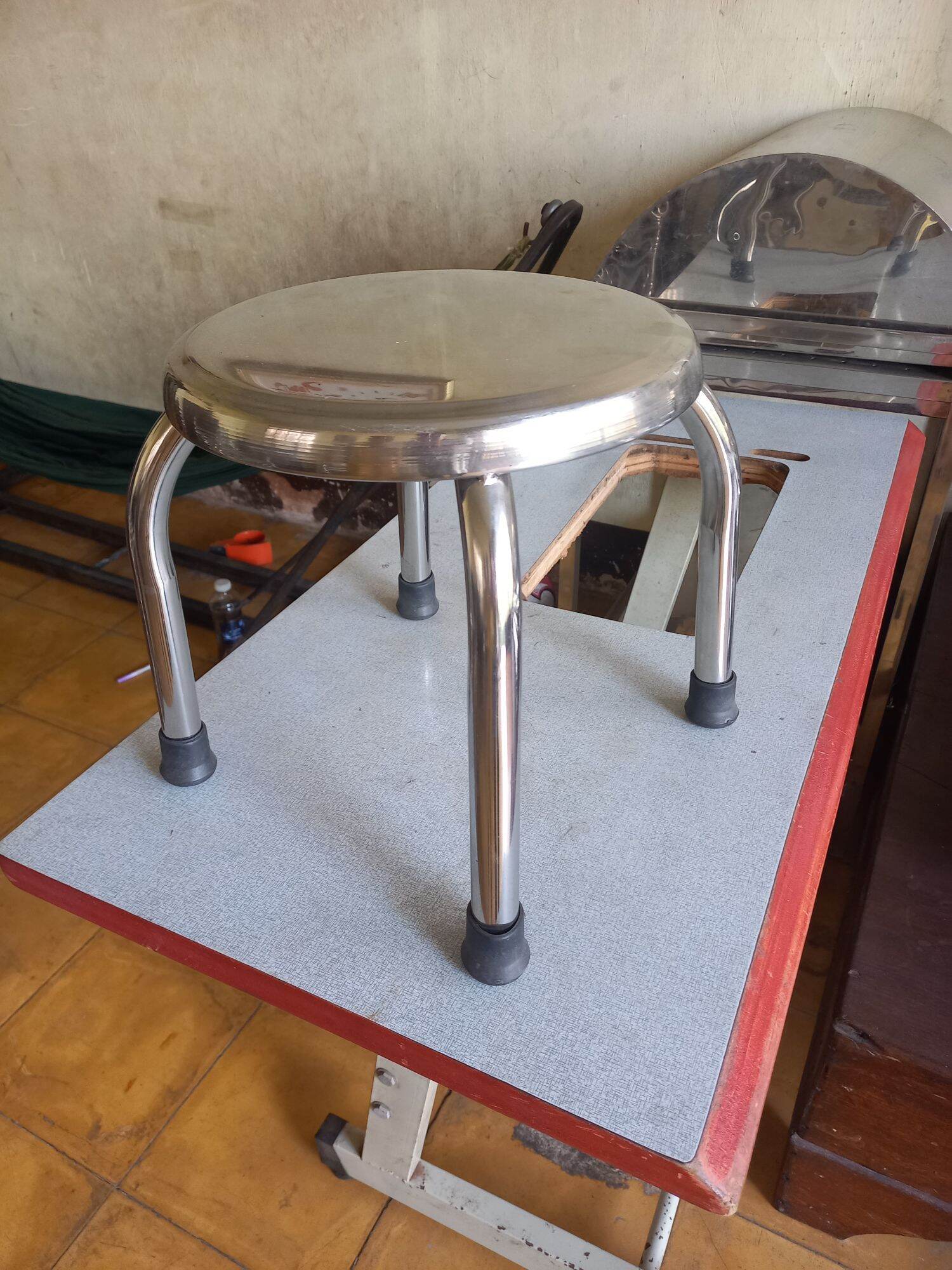 Ghế inox ngồi thấp cao 30cm , inox 201 và inox 304