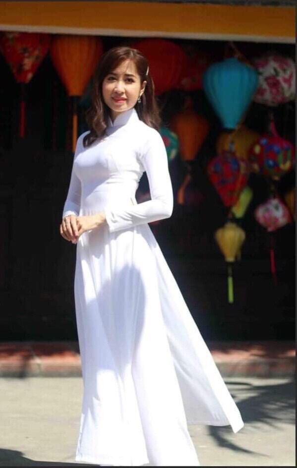 Áo dài trắng nữ sinh may sẵn kèm quần