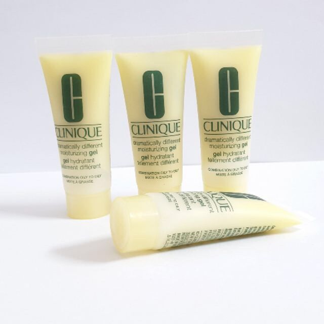 Kem dưỡng ẩm cân bằng kiểm soát cho da dầu Clinique Dramatically Different Moisturizing Gel 15ml