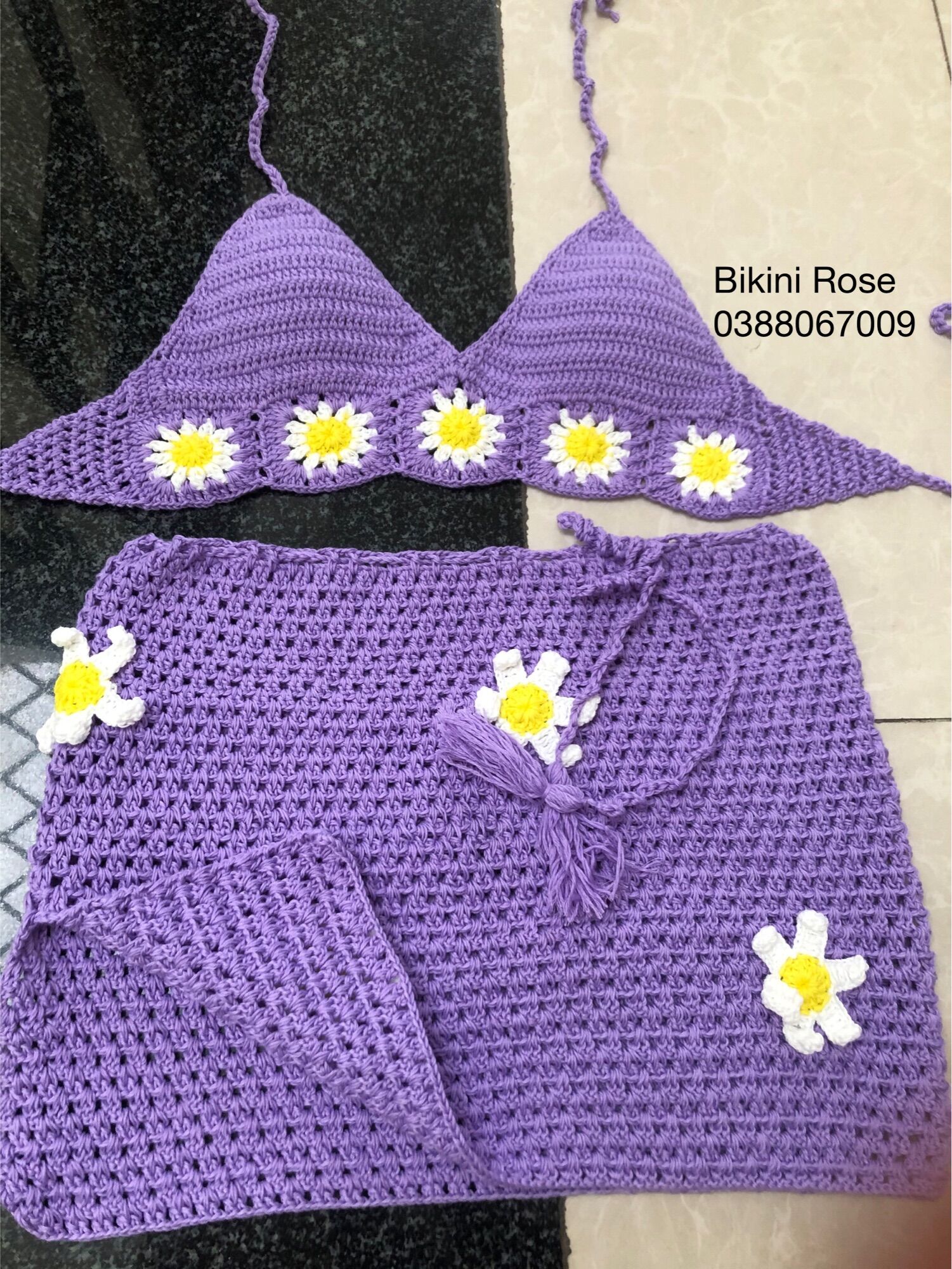 Bikini len móc kèm khăn