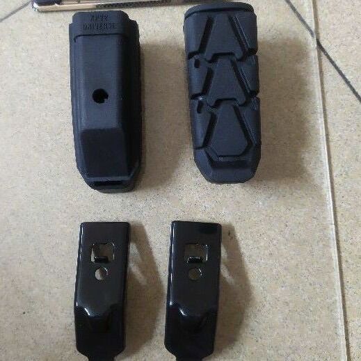 Cặp Cao Su Gác Chân Trước WINNER V1
