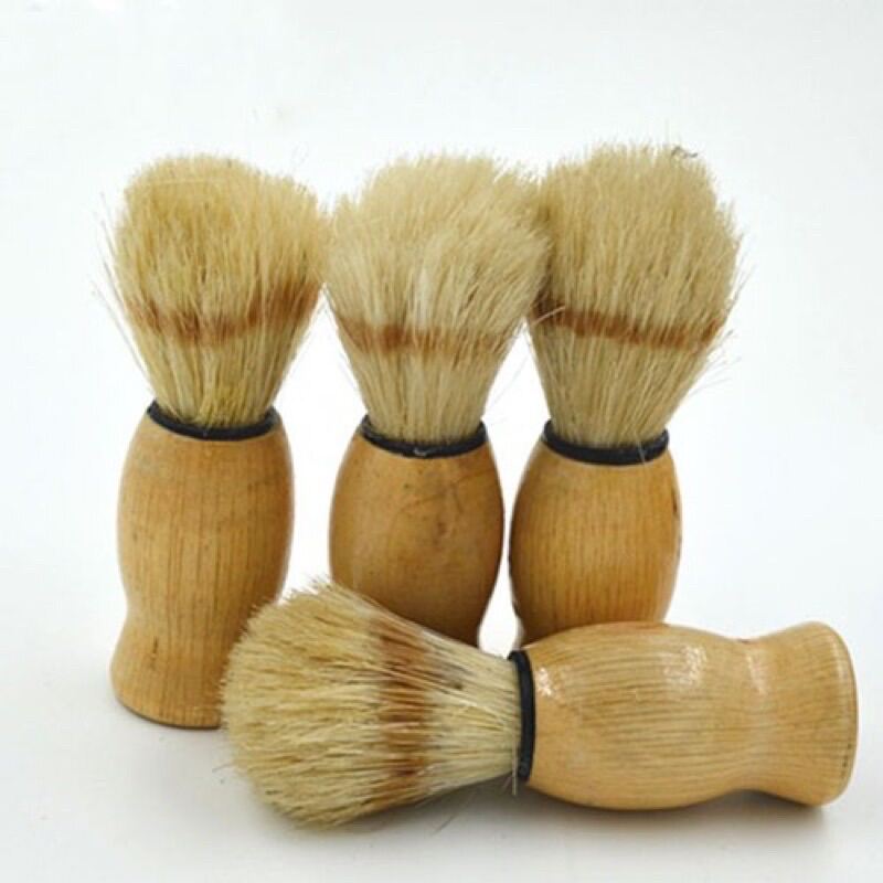 chổi quét bọt râu ,được dùng nhiều trong tiện barber shop chổi nhỏ gọn dễ lấy bọt quét xung quang để cạo râu