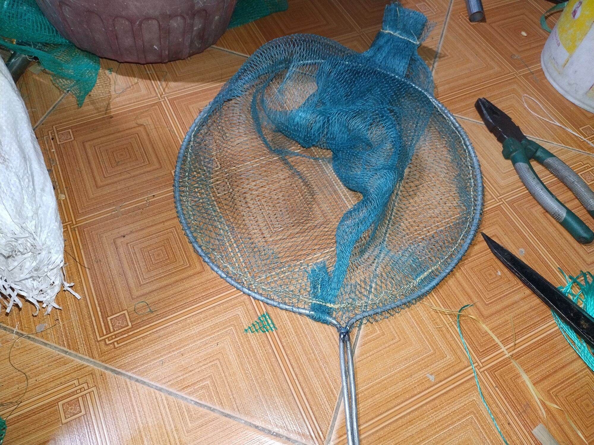 Vợt kích cá,vợt xiệt cá loại 1 vành rộng 30 phan thép mạ kẽm