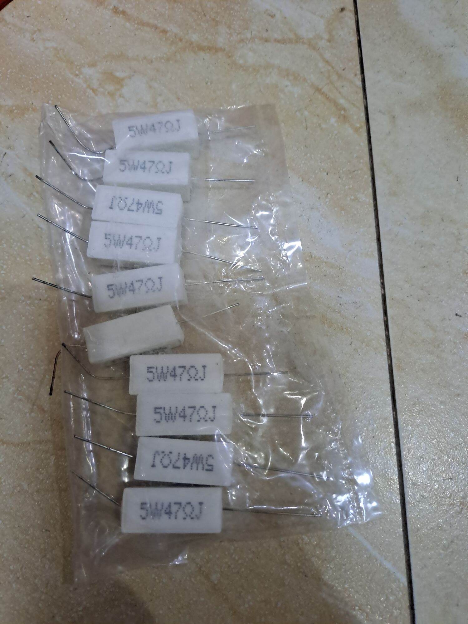 10 Điện trở sứ 47om 5w