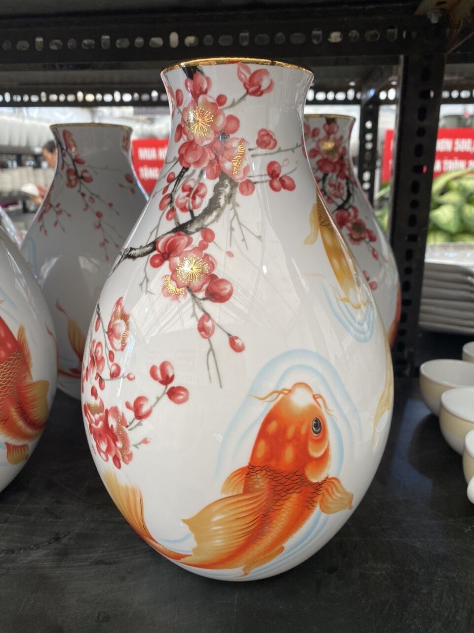 Bình hoa cá chép - gốm sứ Minh Long