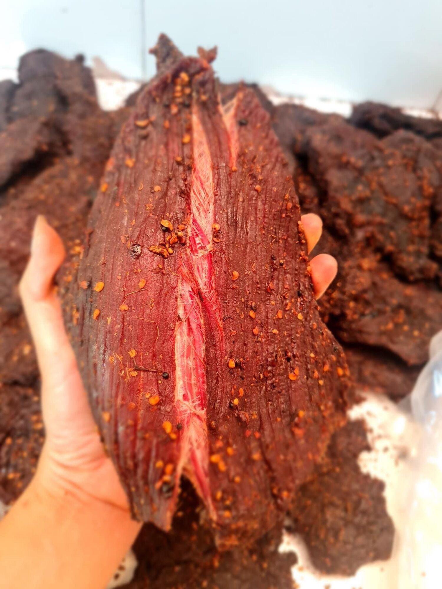 Thịt Lợn Khô Gác Bếp 1Kg Tặng Kèm Chẳm Chéo