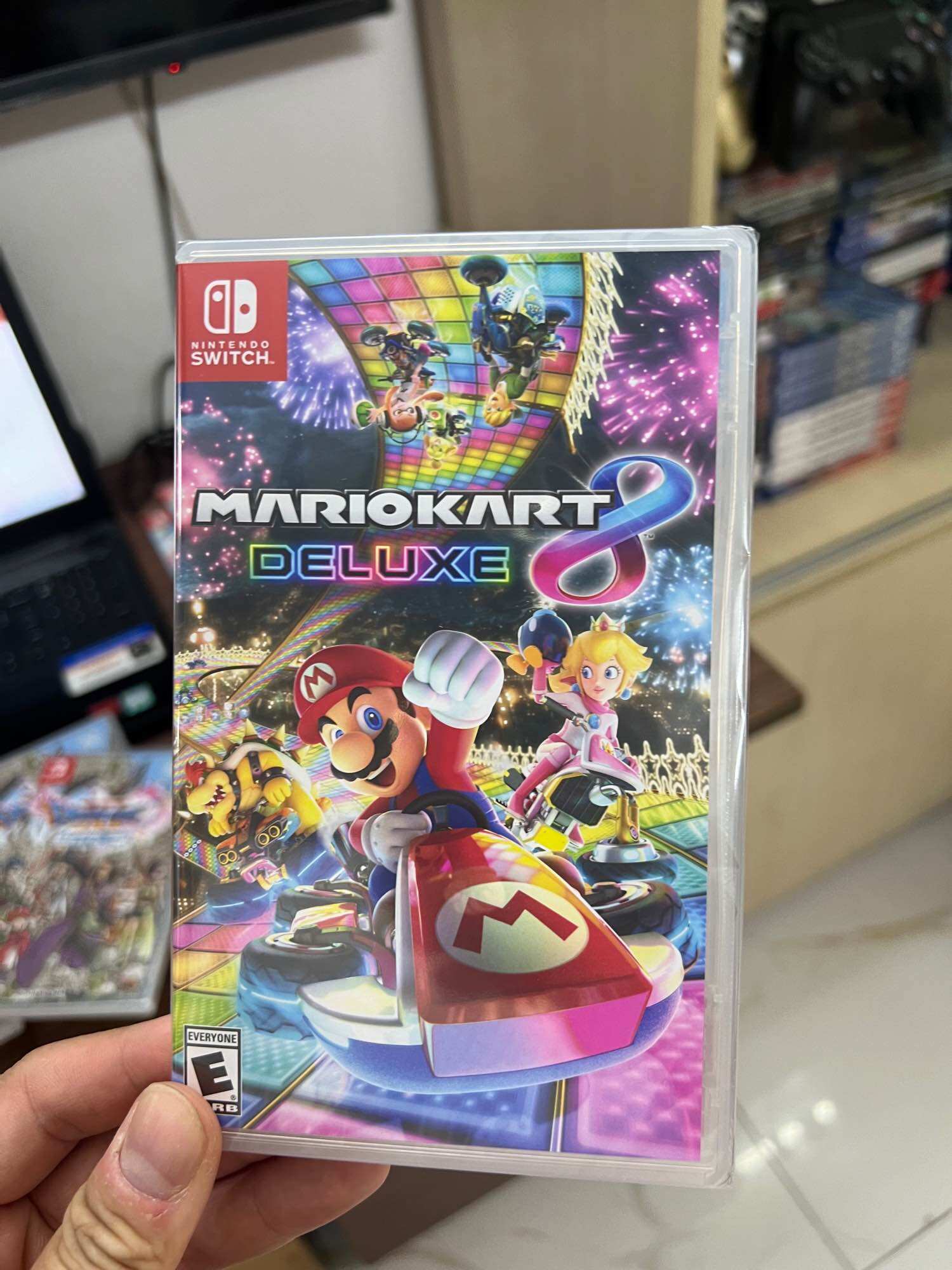 Nintendo Switch Game Cartridge: Mario Kart 8 Deluxe