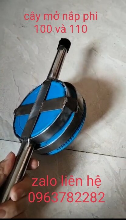 1 cây mở nắp đôi inox mở phi 100 và 110 bình 20 lit