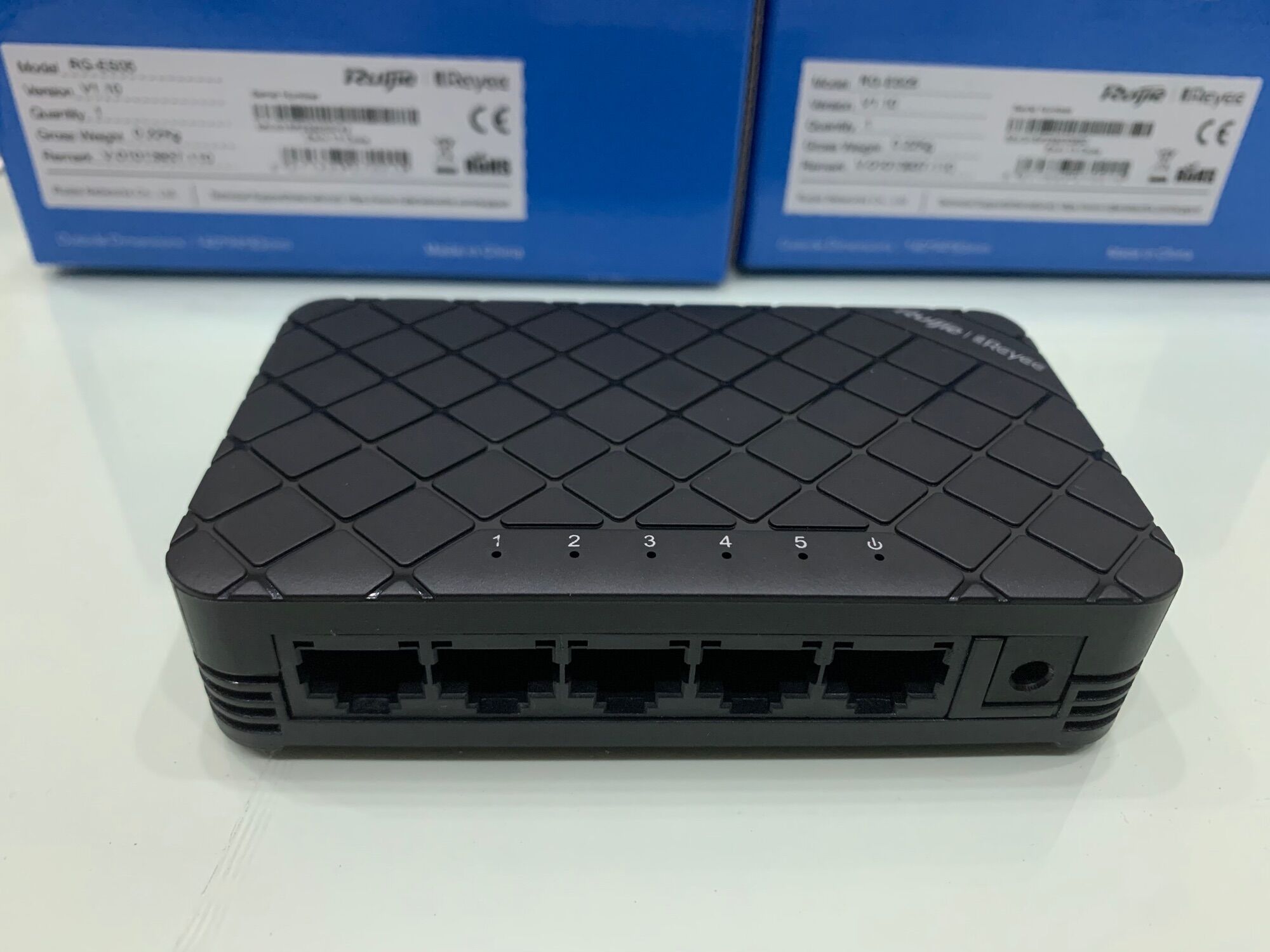 Bộ chia mạng ruiyie rg-es05 5 cổng 10/100mbps