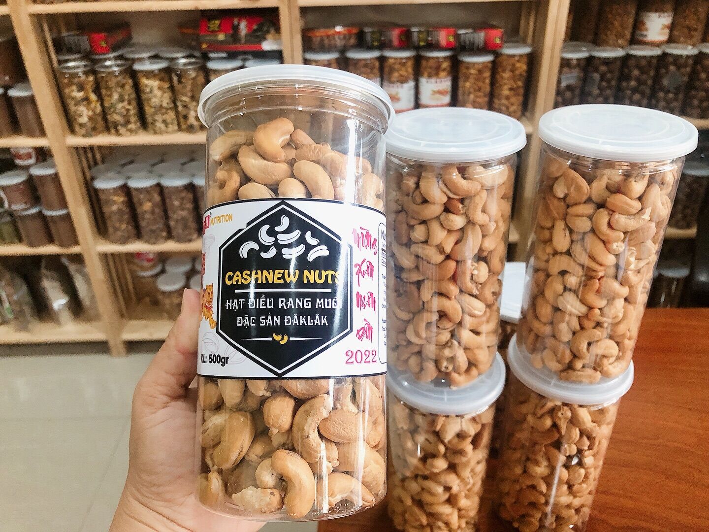 Hạt điều rang muối không vỏ Dăklăk hộp 500gr