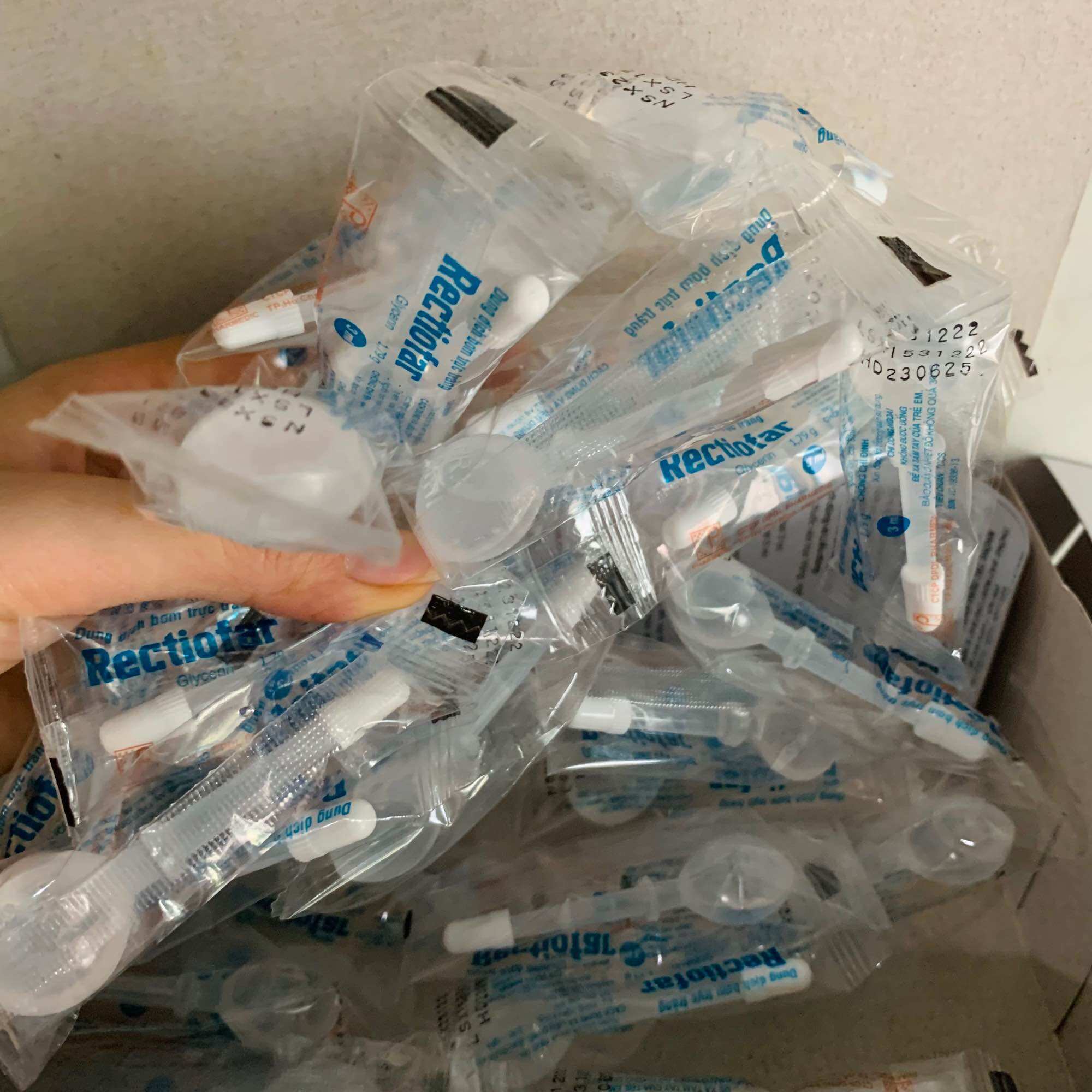 5ml Dung Dịch Bơm Trực Tràng Rectiofar Giảm Táo Bón Người Lớn