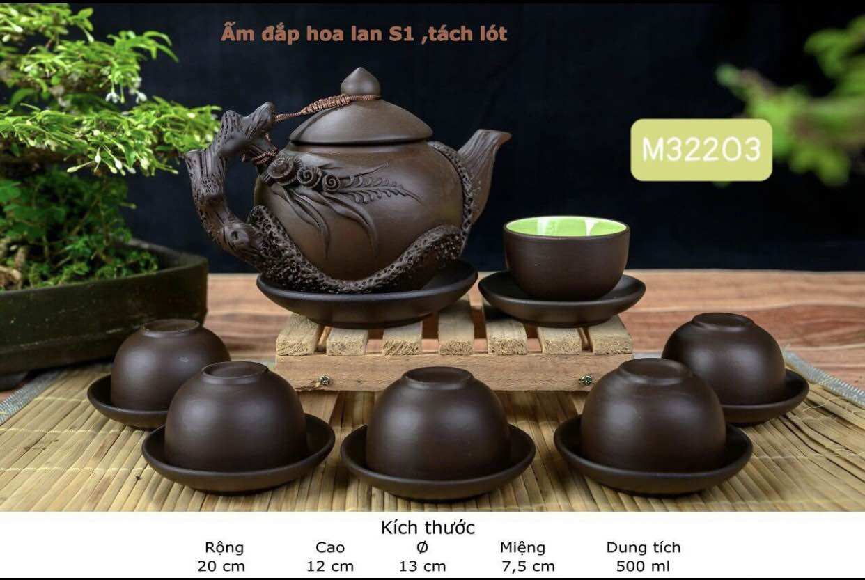 Bộ ấm chén gốm Sa tử. Gốm sứ Bát Tràng.
