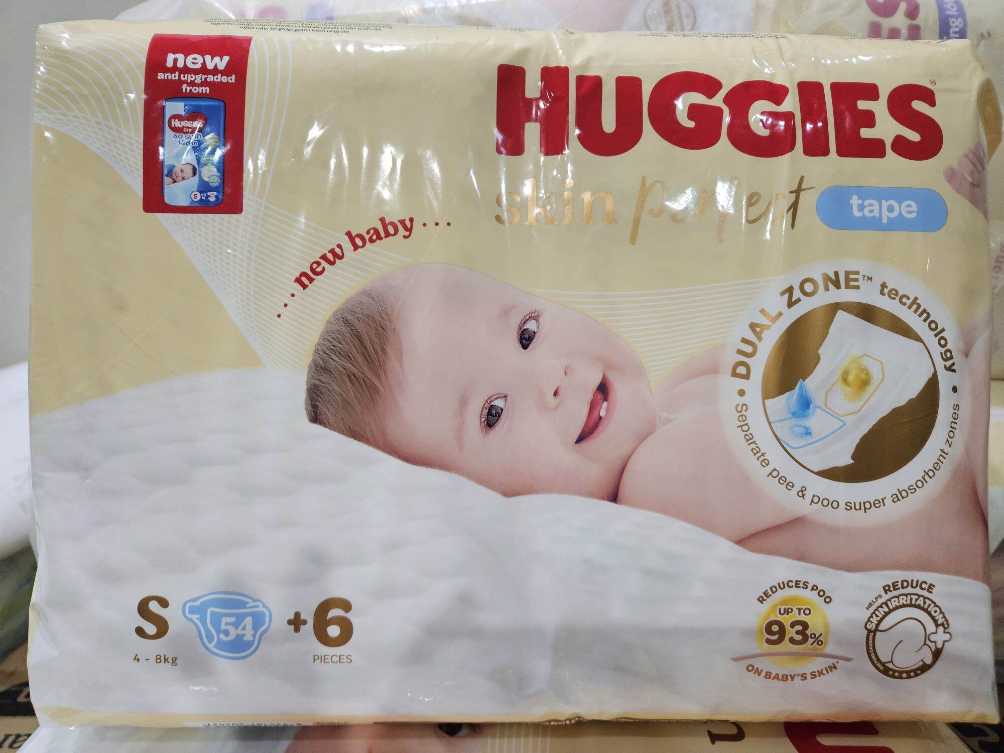 Tả dán sơ sinh Huggies S56 ( tặng 6 miếng)