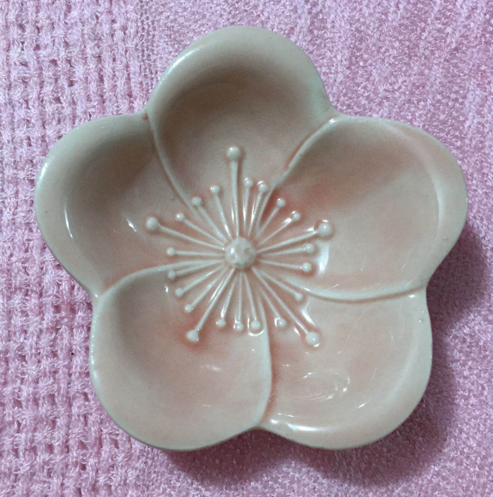 Đĩa gốm sứ nhỏ hình hoa 7cm