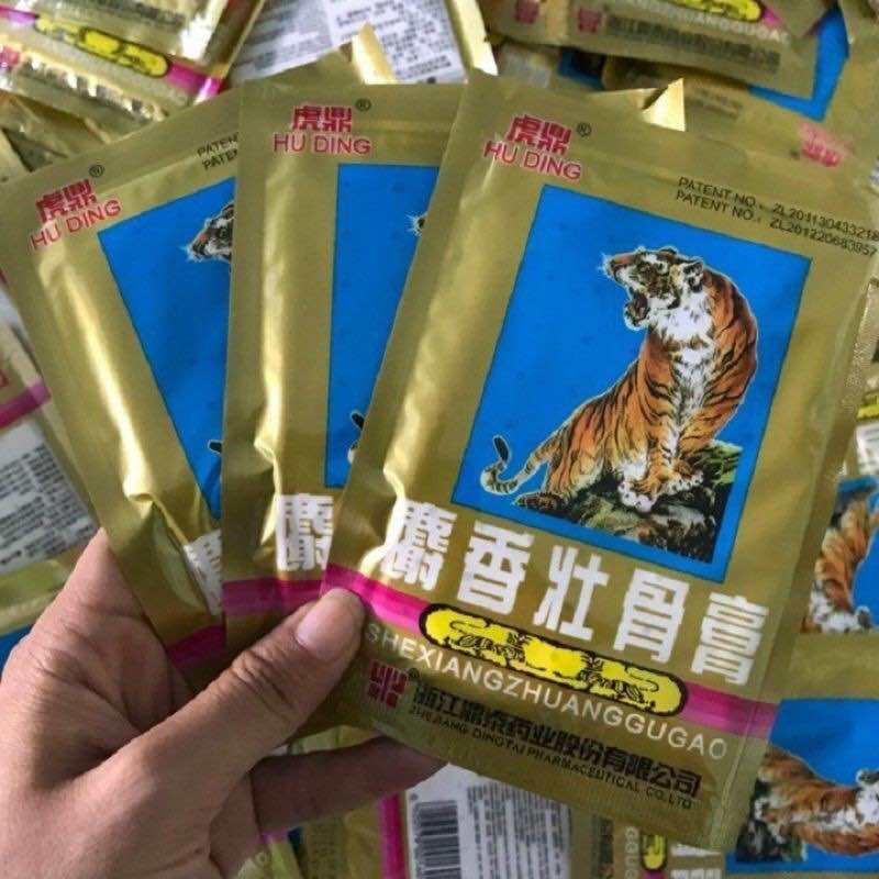 Combo 10 gói cao dán con cọp hổ (1 gói 4 miếng x 10)