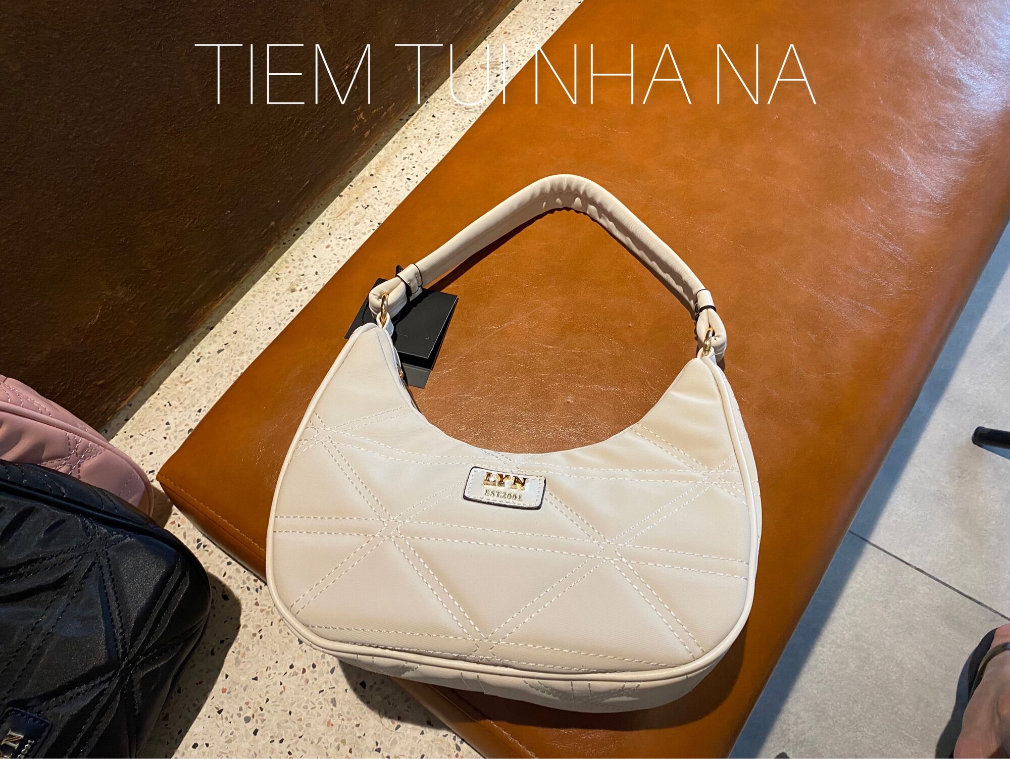 TÚI LYN OLIVA SHOUDER BAG SIZE 23cm