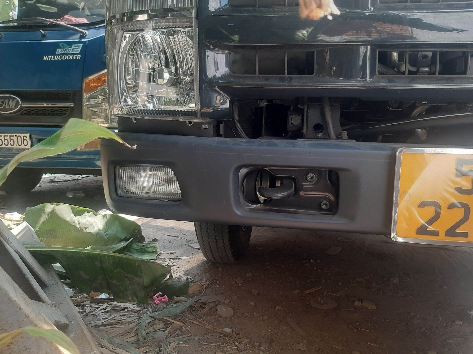 Đèn gầm xe tải isuzu