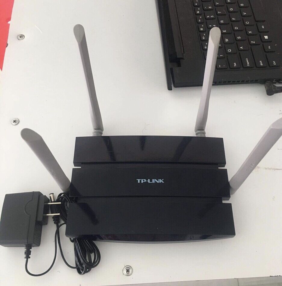 Bộ Phát Wifi Băng Tần Kép TP-Link 3320 4 Râu