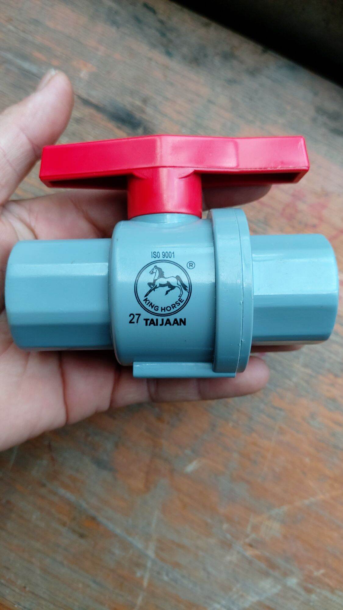 bộ gồm 6 van khóa nước pvc ren trong phi 27