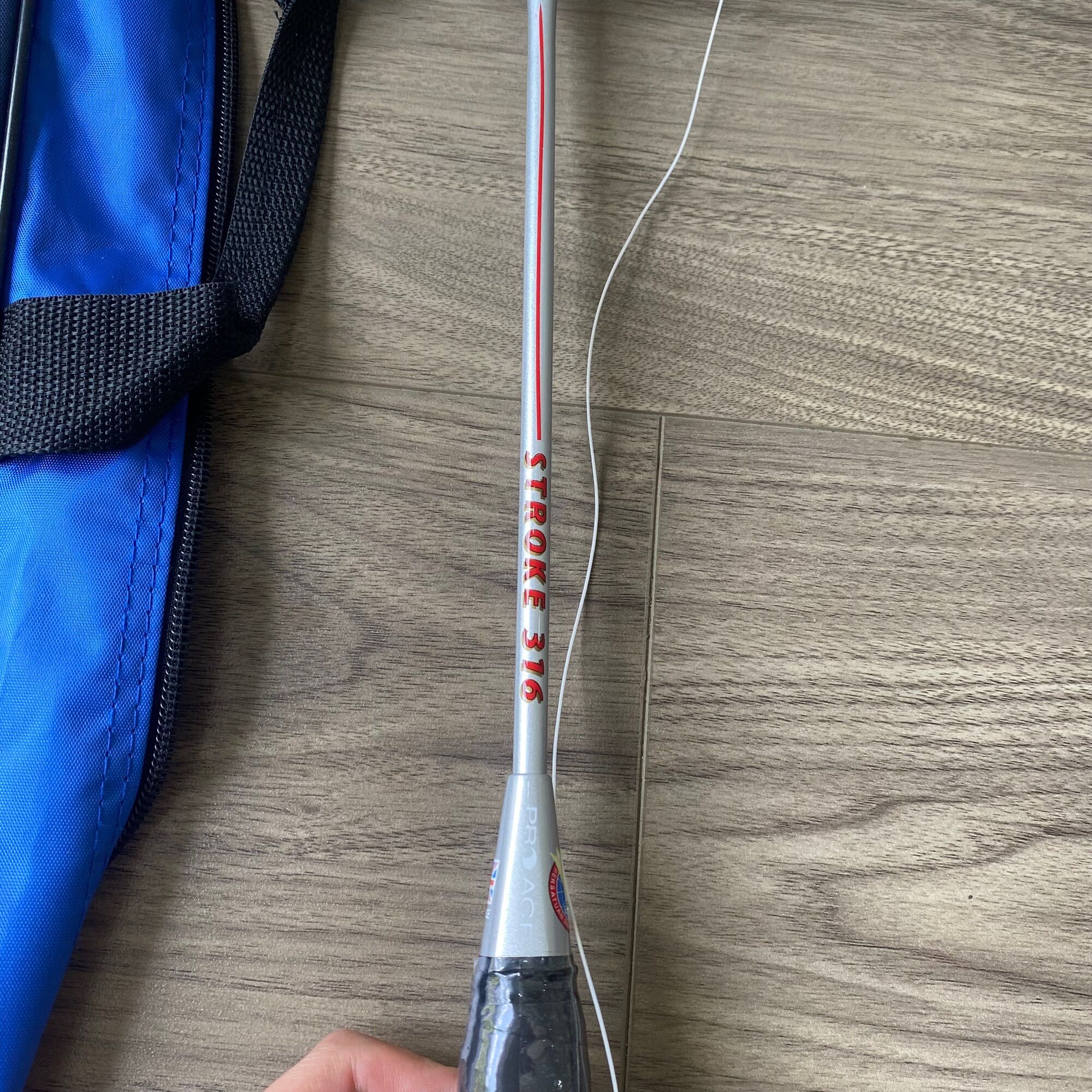Vợt cầu lông Proace Stroke 316 (khuyến mãi căng dây và cuốn cán )