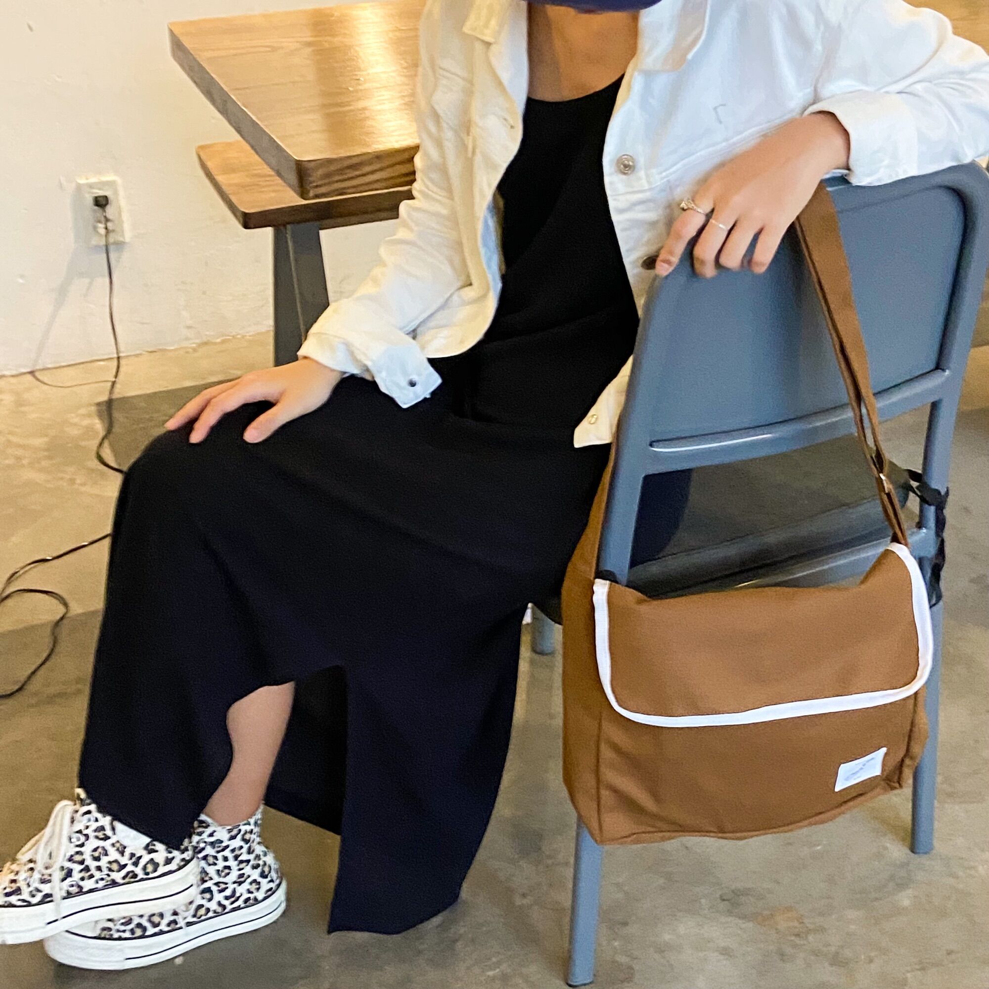 TÚI ĐEO CHÉO SPOOON CROSS BAG