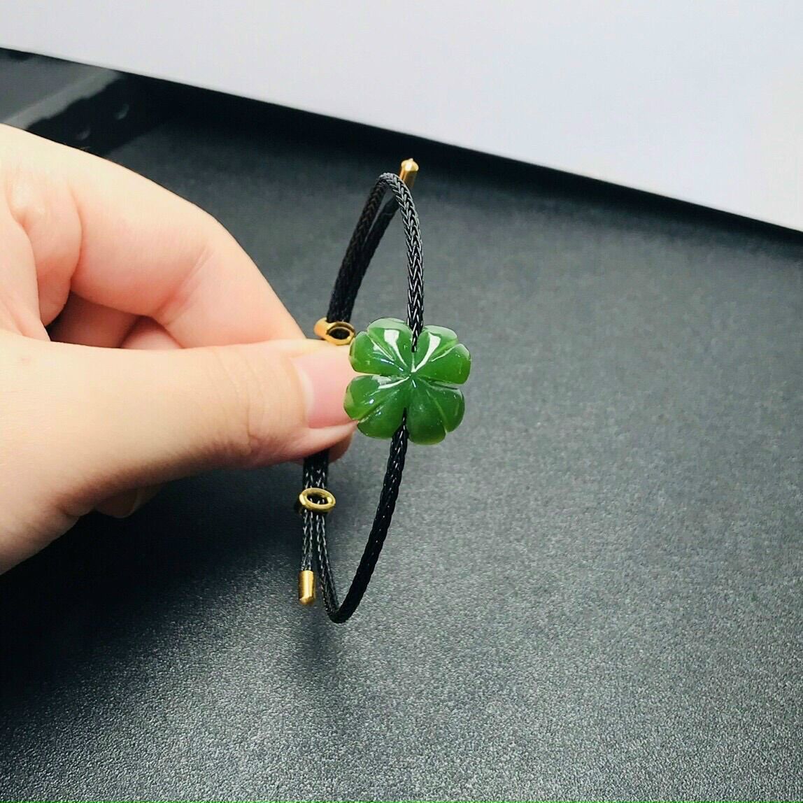 Vòng tay cỏ 4 lá ngọc bích may mắn