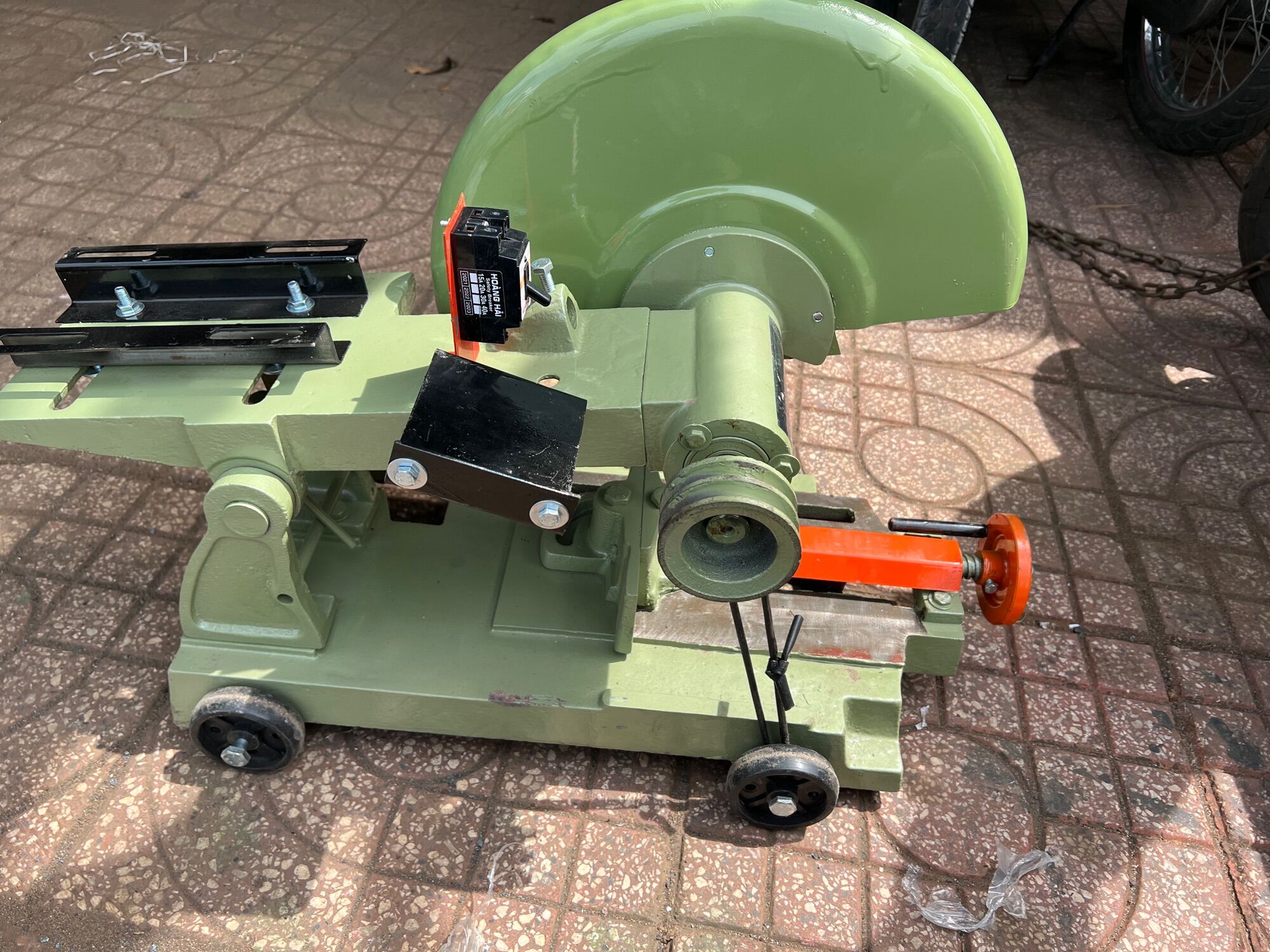 Máy cắt sắt 4 tấc (loại tốt,khung chưa có moteur)