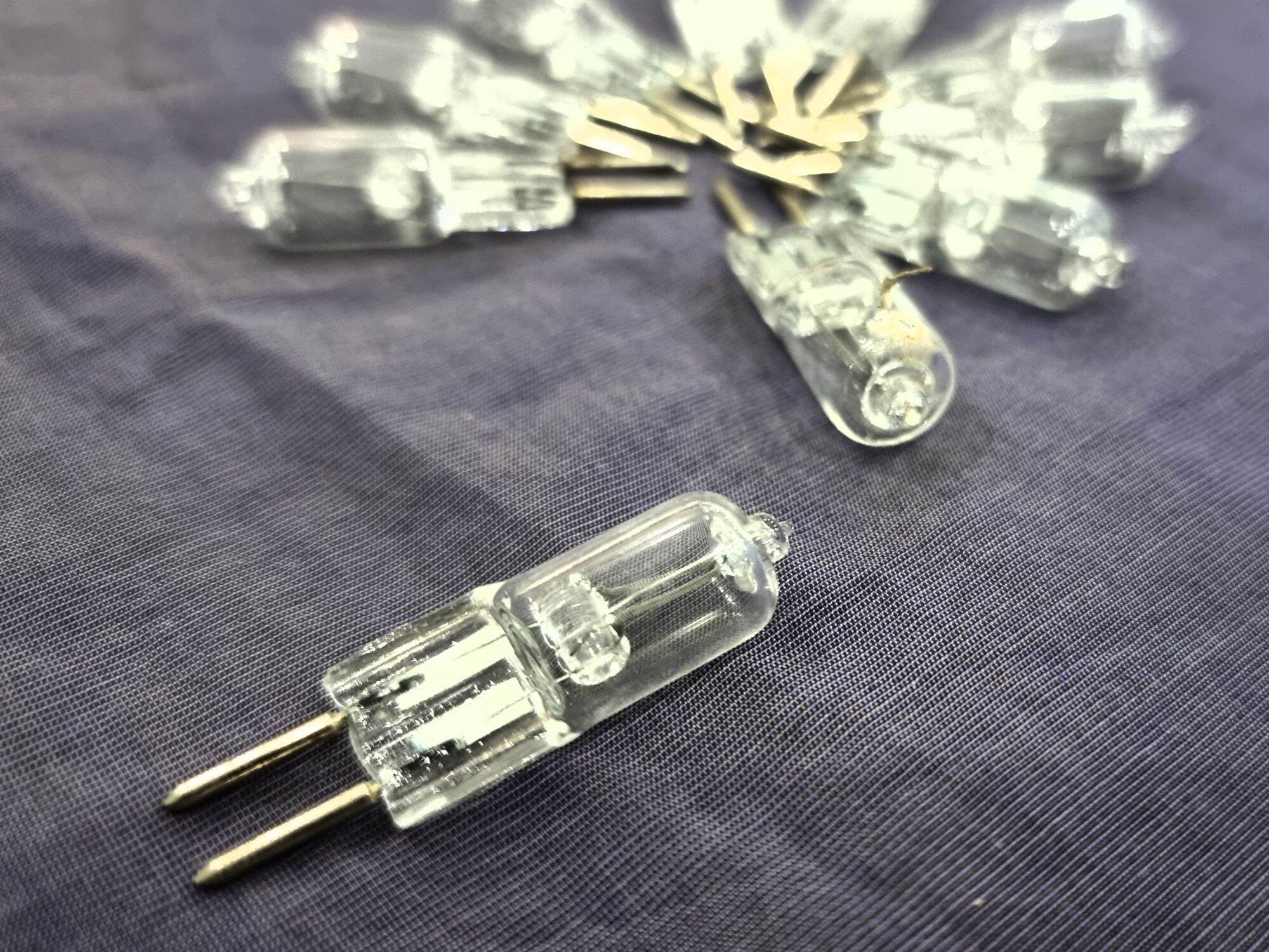 Set 4 Bóng đèn Halogen G4 220v 20w