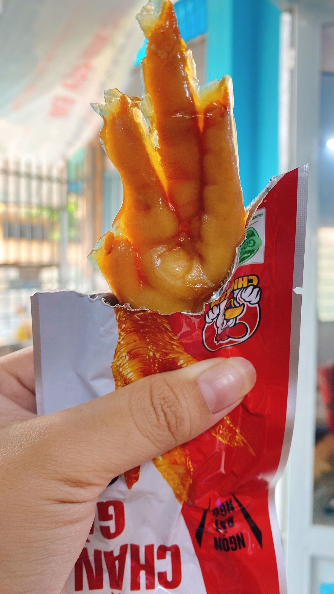 Chân gà cay Alishan Việt Nam ngâm ủ gia vị siêu ngon có thể ăn vặt hoặc
