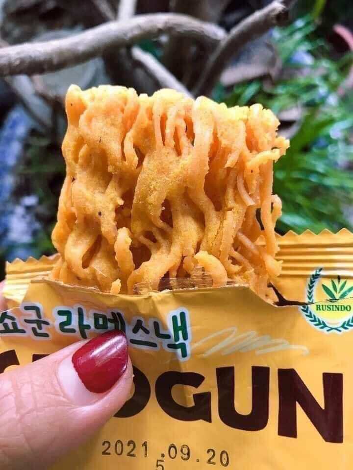 MỲ TÔM RẮC PHÔ MAI TRẺ EM SHOGUN HÀN QUỐC ( HỘP EP GÓI )