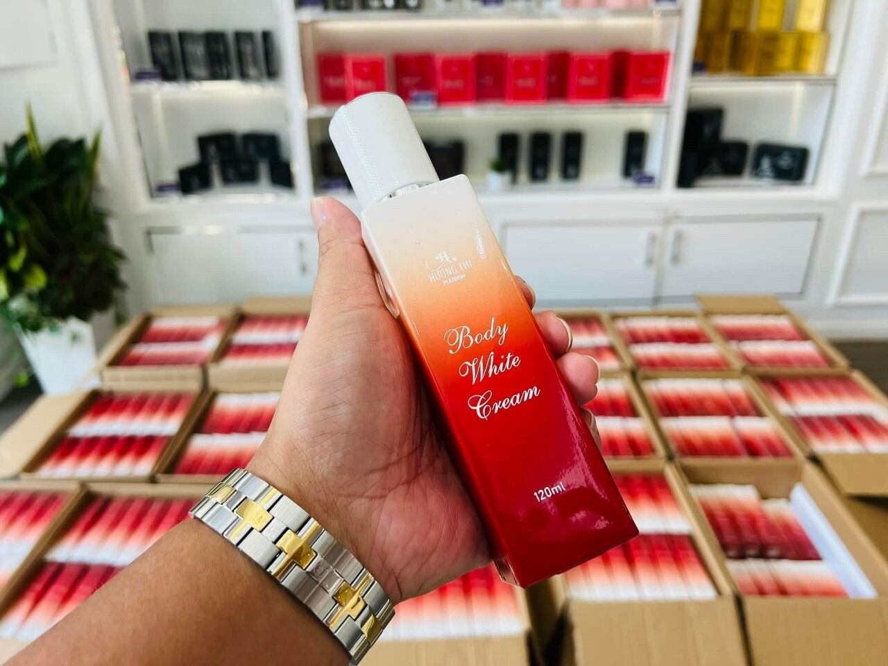 (KÈM QUÀ)Body hoa Anh Đào Hương thị 120ml