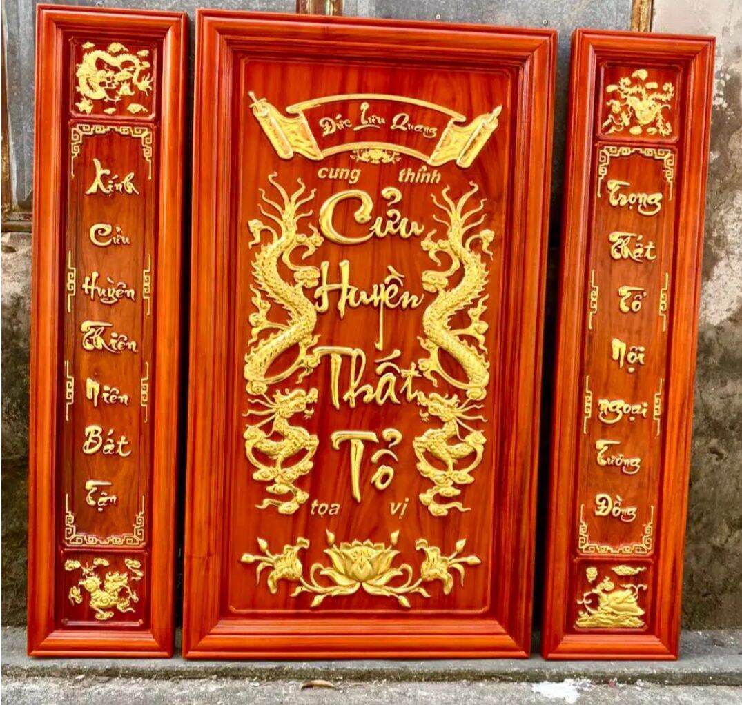 Bộ đồ thờ cửu huyền thất tổ bằng gỗ hương đỏ