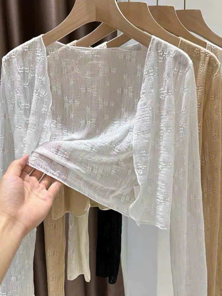 Áo Khoác Lửng Ren Mỏng Hoa Nổi Tay Dài