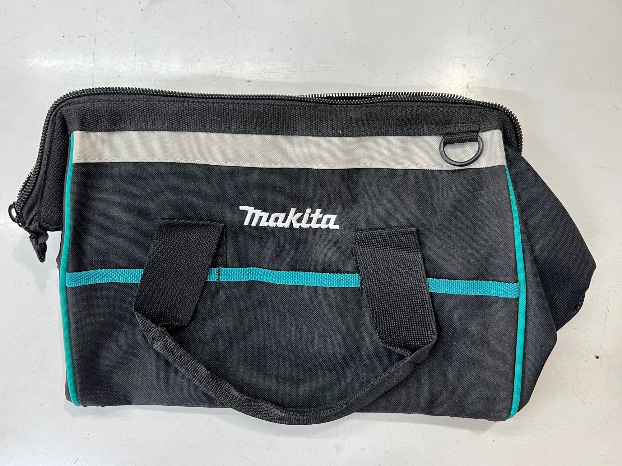 [CÓ DÂY ĐEO] Túi đựng dụng cụ Makita 832319-7 [Hàng Chính Hãng]