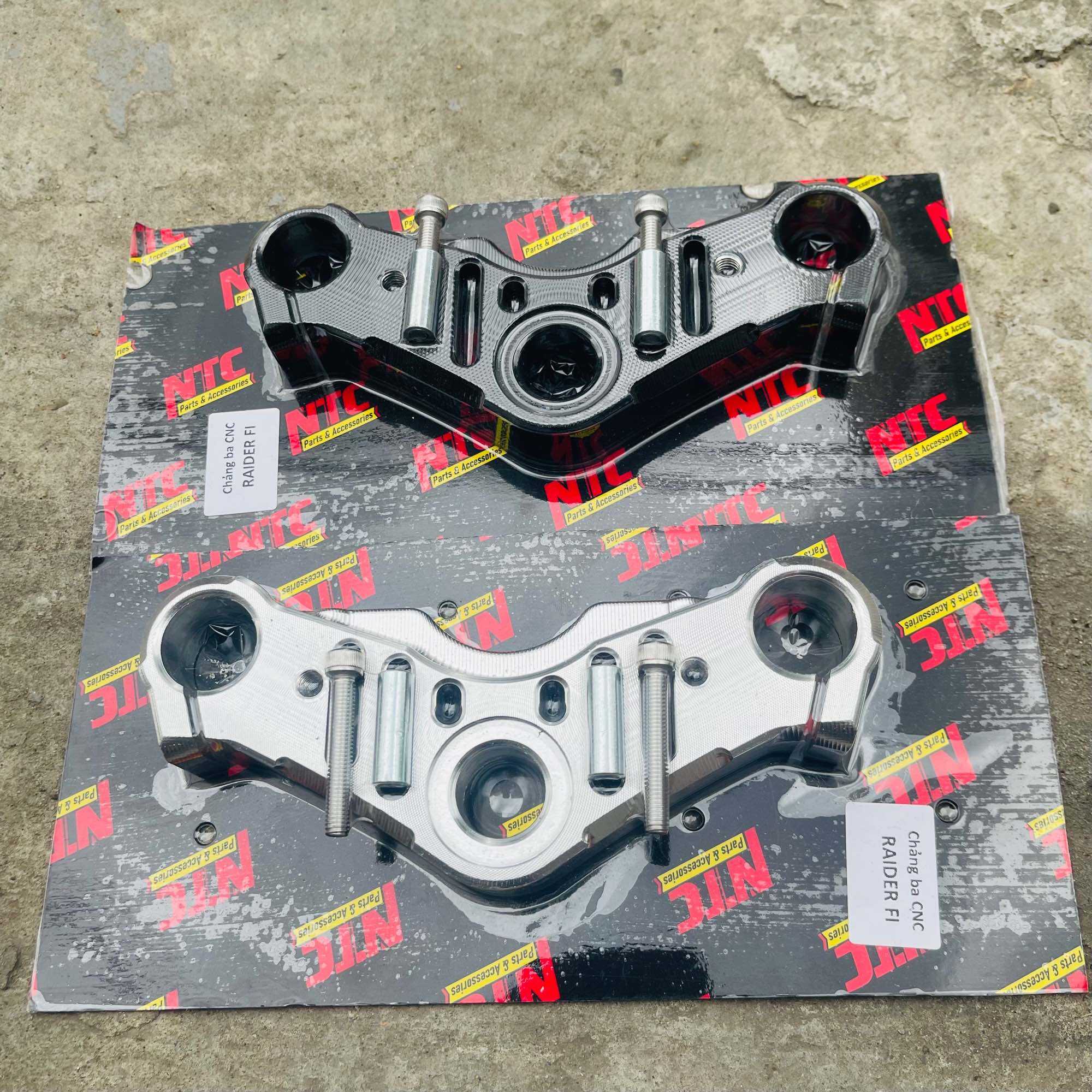 Chảng ba nhôm cnc nguyên khối gắn raider satria siêu sáng đẹp
