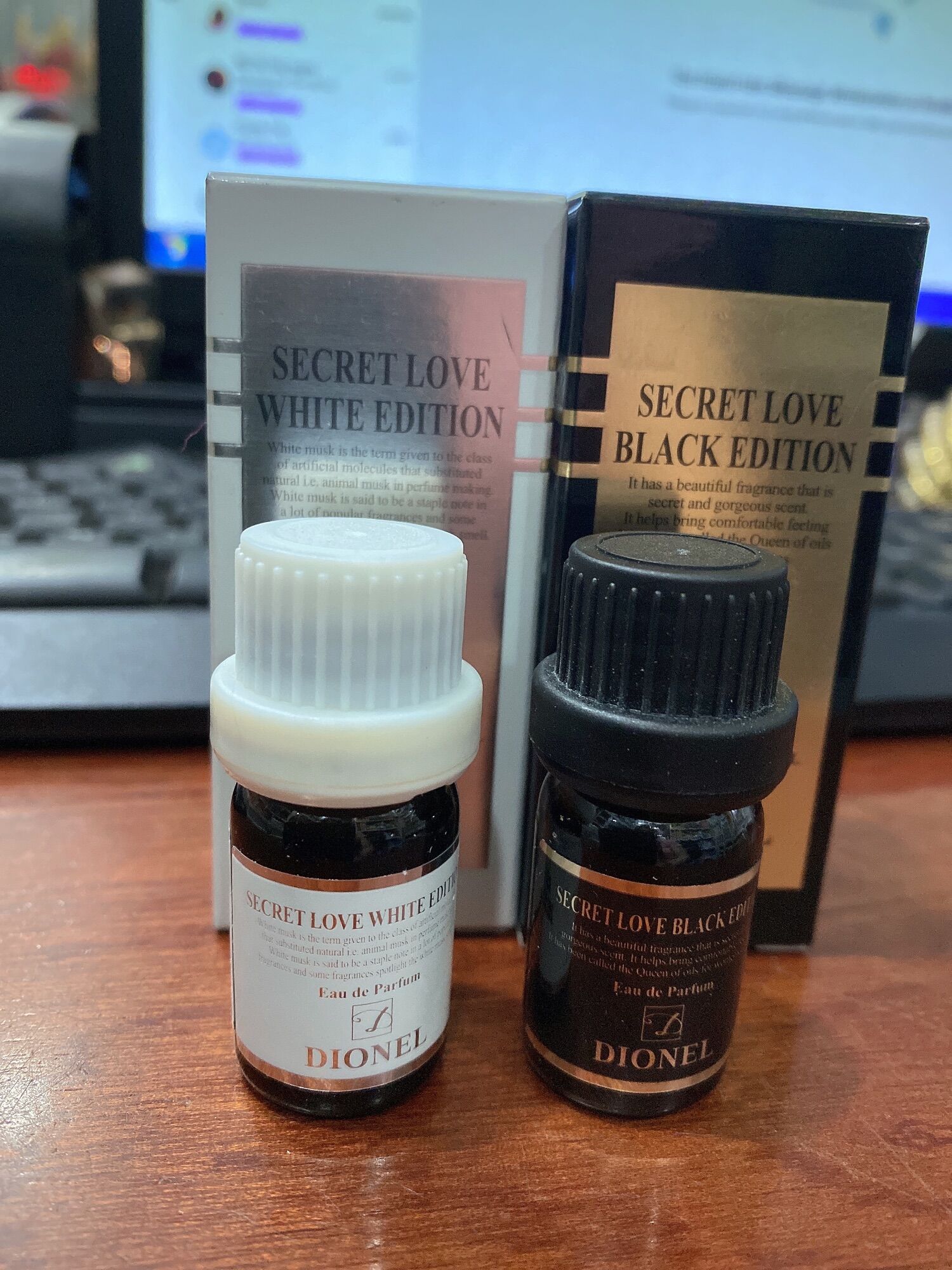 Nước hoa vùng kín Dionel 5ml ( trắng/ đen) - Korea