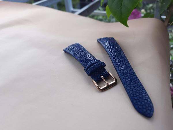 Dây đồng hồ da cá đuối