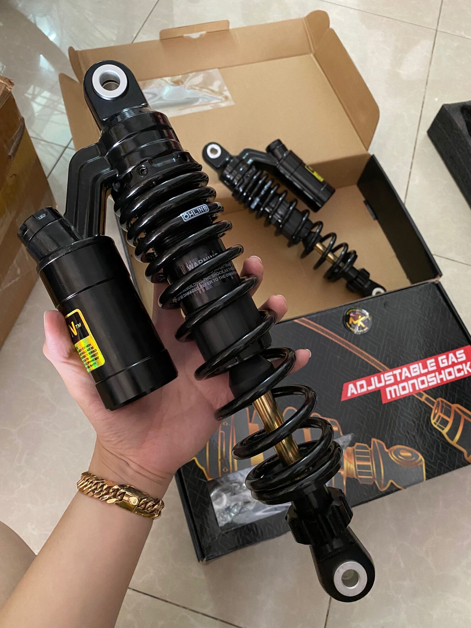 Phuộc Sau NITRON Có Bình Dầu Full Đen Ty Vàng - SIRIUS, JUPITER