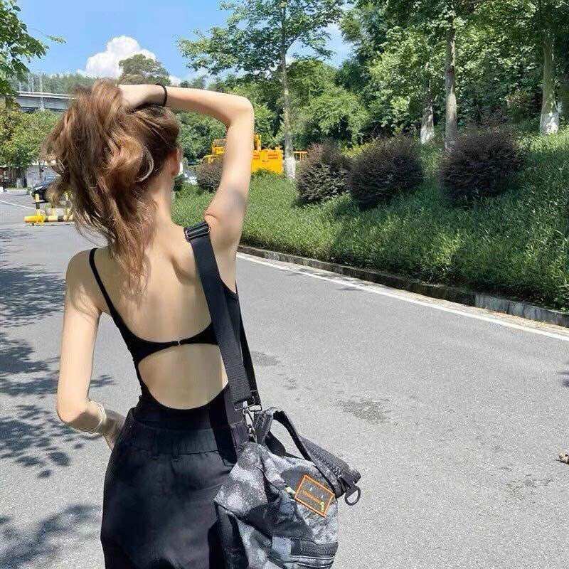 Bodysuit hai dây hở lưng có mút ngực