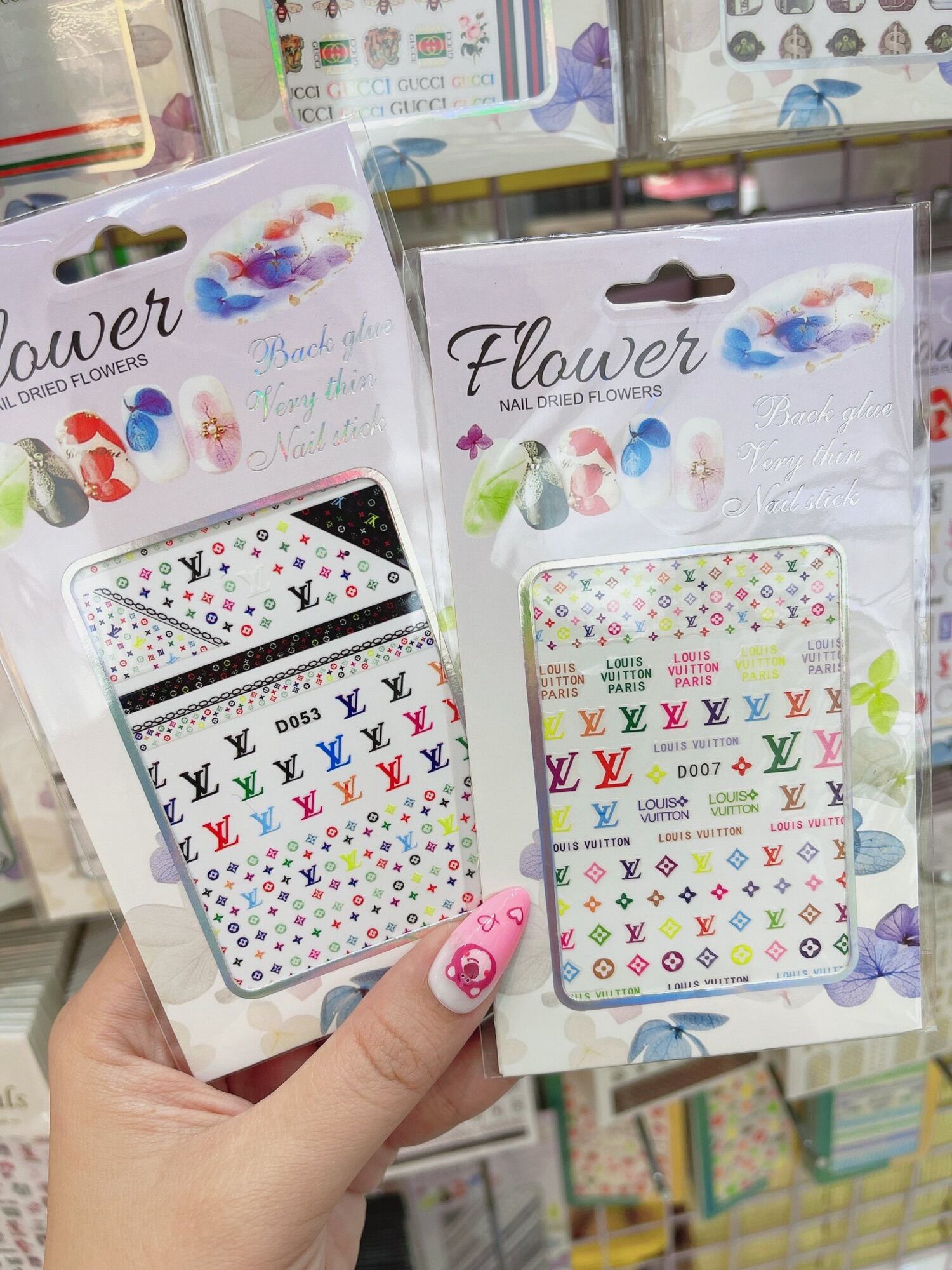 STICKER THƯƠNG HIỆU 13k/2Tấm