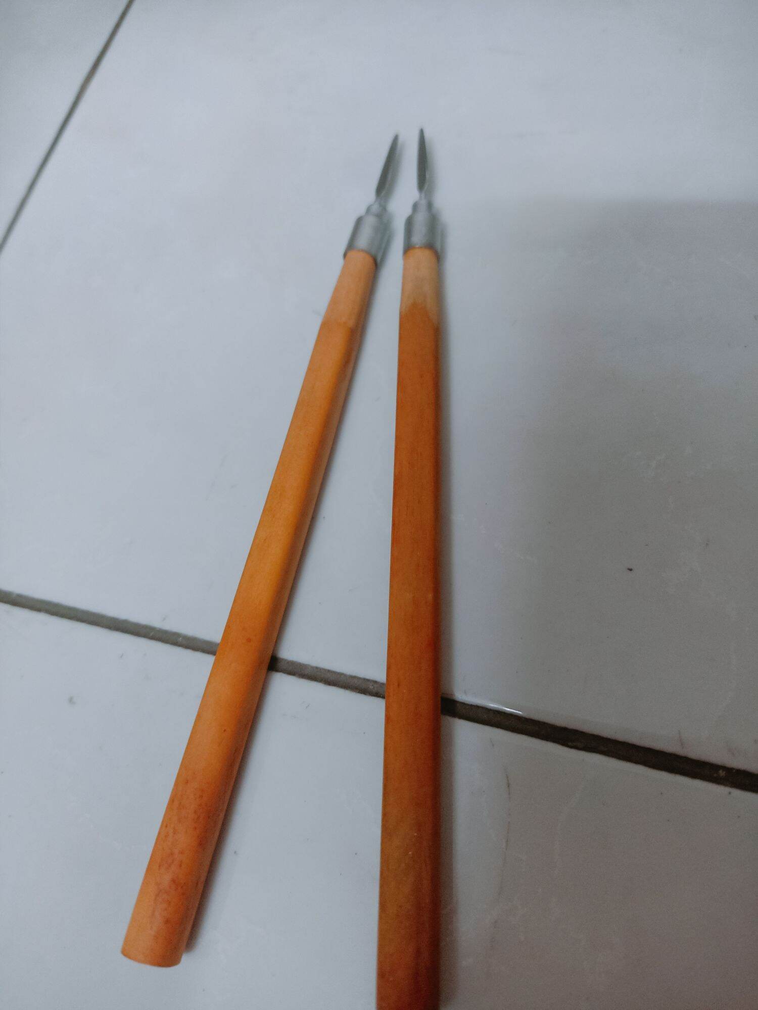 Cây lấy khoé móng tay, chân cán bằng gỗ