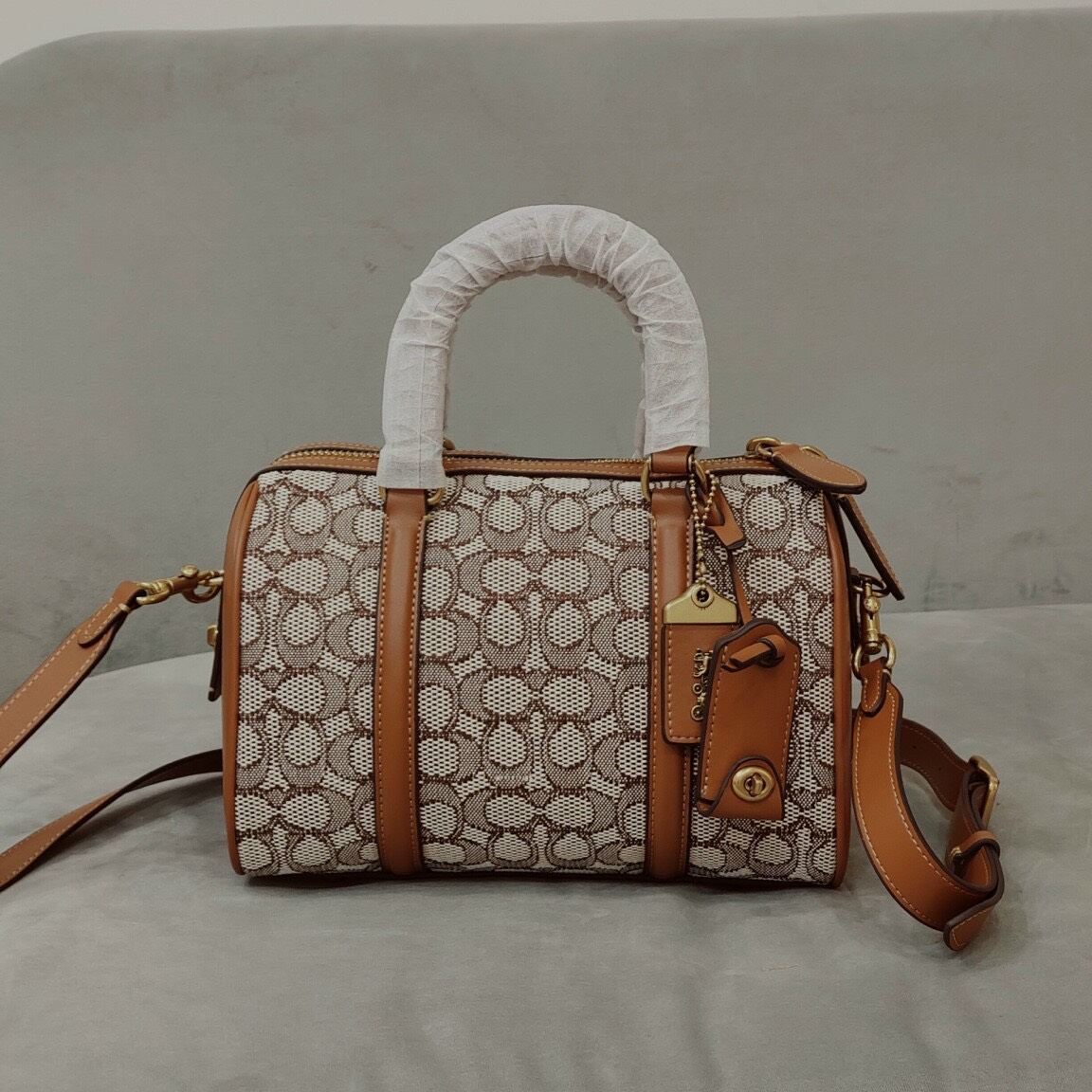 Túi NEW C🅾️AC*H RUBY SATCHEL 25 siêu sang chảnh