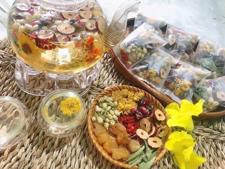 Trà dưỡng nhan bảy vị sét 30gói (mix táo đỏ -kỉ tử -long nhãn -hoa cúc -nụ hồng -nụ nhài -cỏ ngọt)