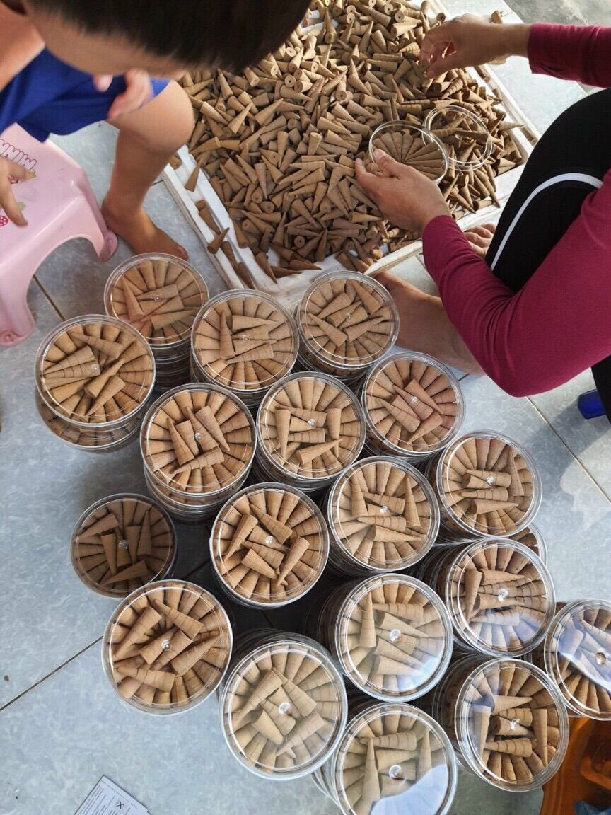 Nhang Nụ Cao Cấp 100% Trầm Hương. (50 Nụ)